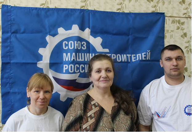 Слева направо: Фаина Викторовна Колотова, Светлана Игоревна Косых, Роман Сергеевич Михалев